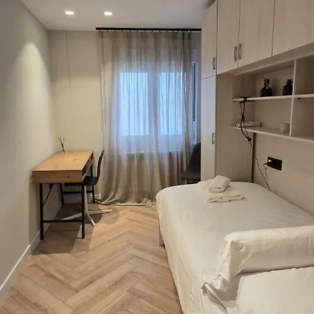 Apartamento Japandi - Bien Ubicado, Moderno, Equipado Gijón